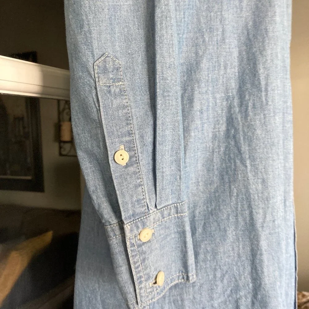 J Crew  Vintage Long Sleeve Denim Look Button Down Dress With Leather Belt   OOP